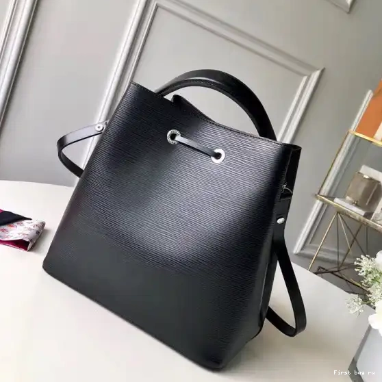 Frstbag ru VUITTON LOUIS NÉONOÉ 0527